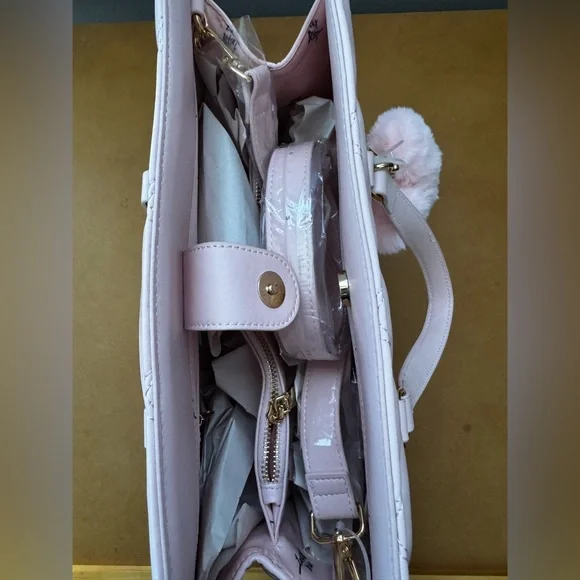 Betsey Johnson XOMATTIE Valentine Tote Handbag Pink - Picture 5 of 7